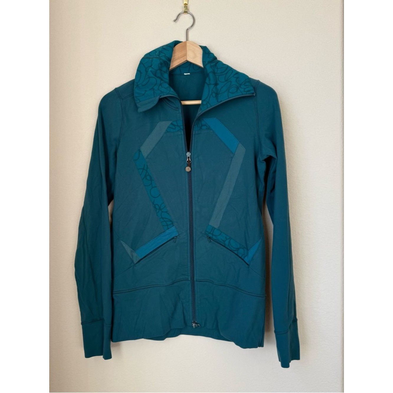 Lululemon Define Jacket Size 6 Teal Full Zip Old Style